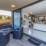 Beach Front Apartment In Pula * Pula