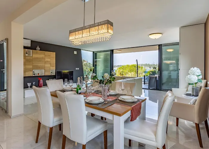 Cozy In Appartement Pula